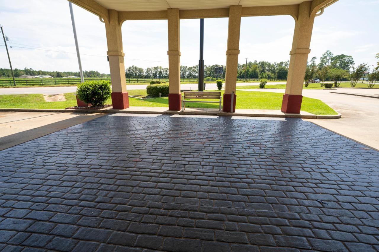 Quality Inn & Suites Monroeville Exterior foto